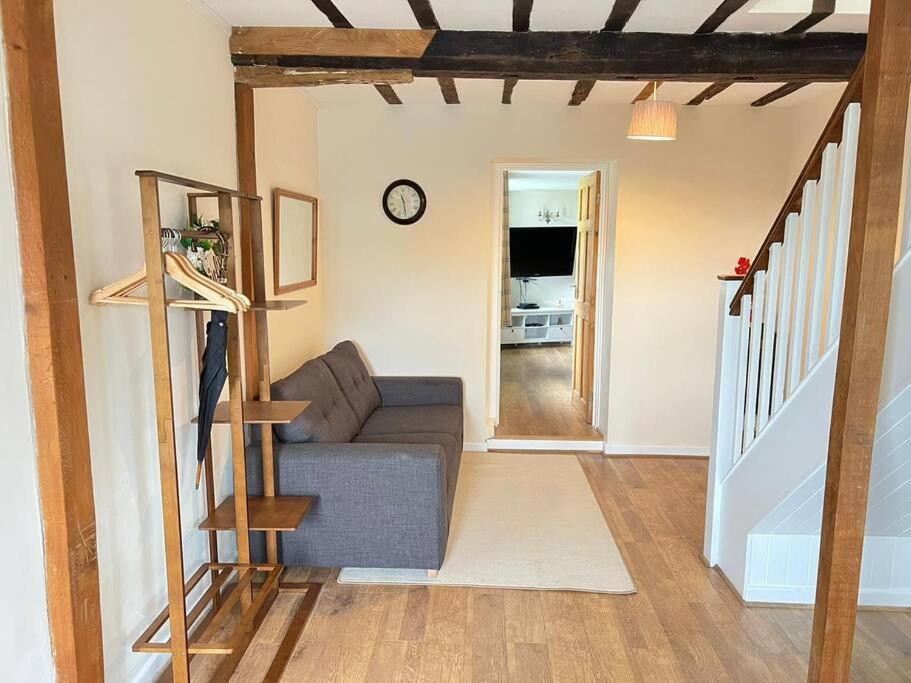 Upper Caerfaelog Farmhouse Llanbister المظهر الخارجي الصورة